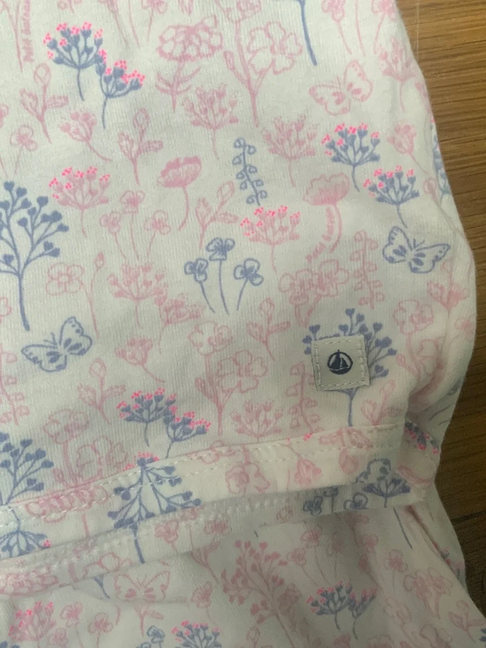 Petit Bateau Matching Set — Short Sleeved Shirt and 3/4 Cropped Pants Flower